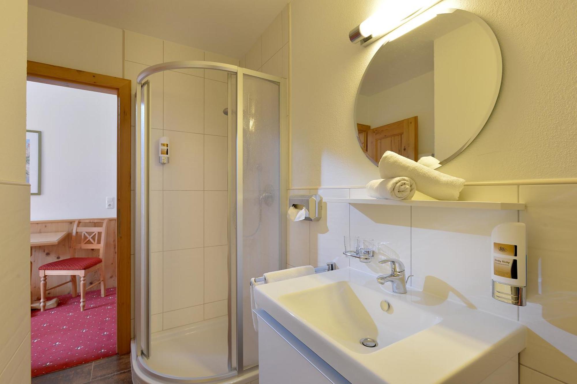Hotel Alpenhof Вестендорф Экстерьер фото